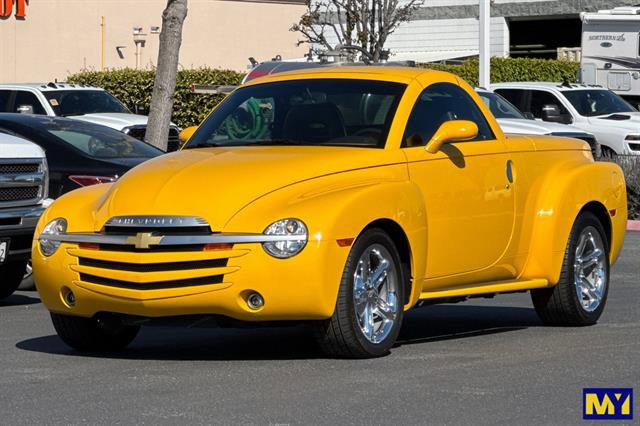 Used 2005 Chevrolet SSR w/ Preferred Equipment Group image 8