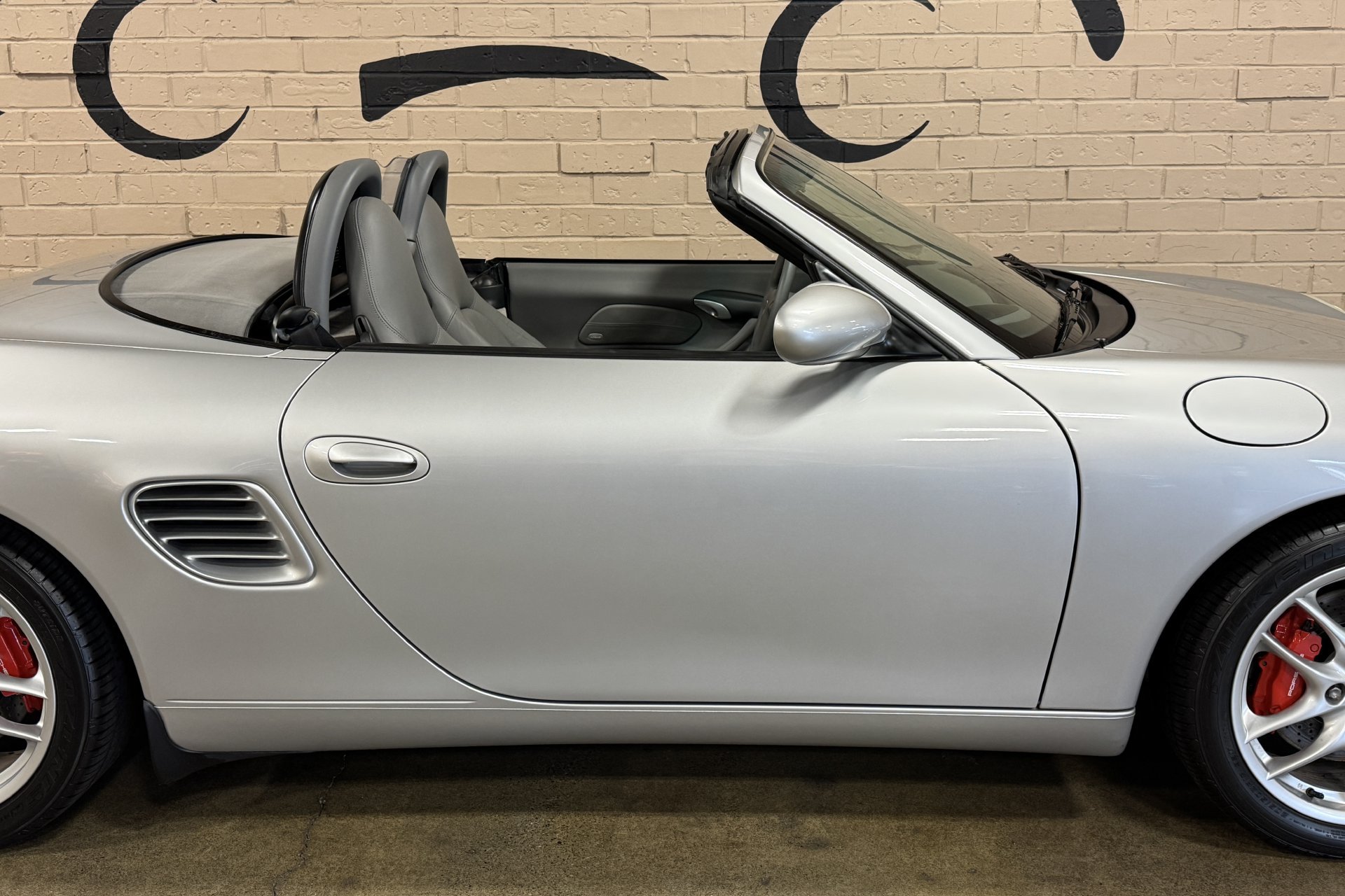 Used 2003 Porsche Boxster S RWD image 18