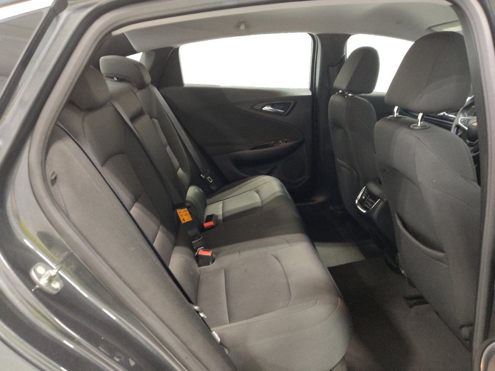 Used 2018 Chevrolet Malibu LT FWD image 19