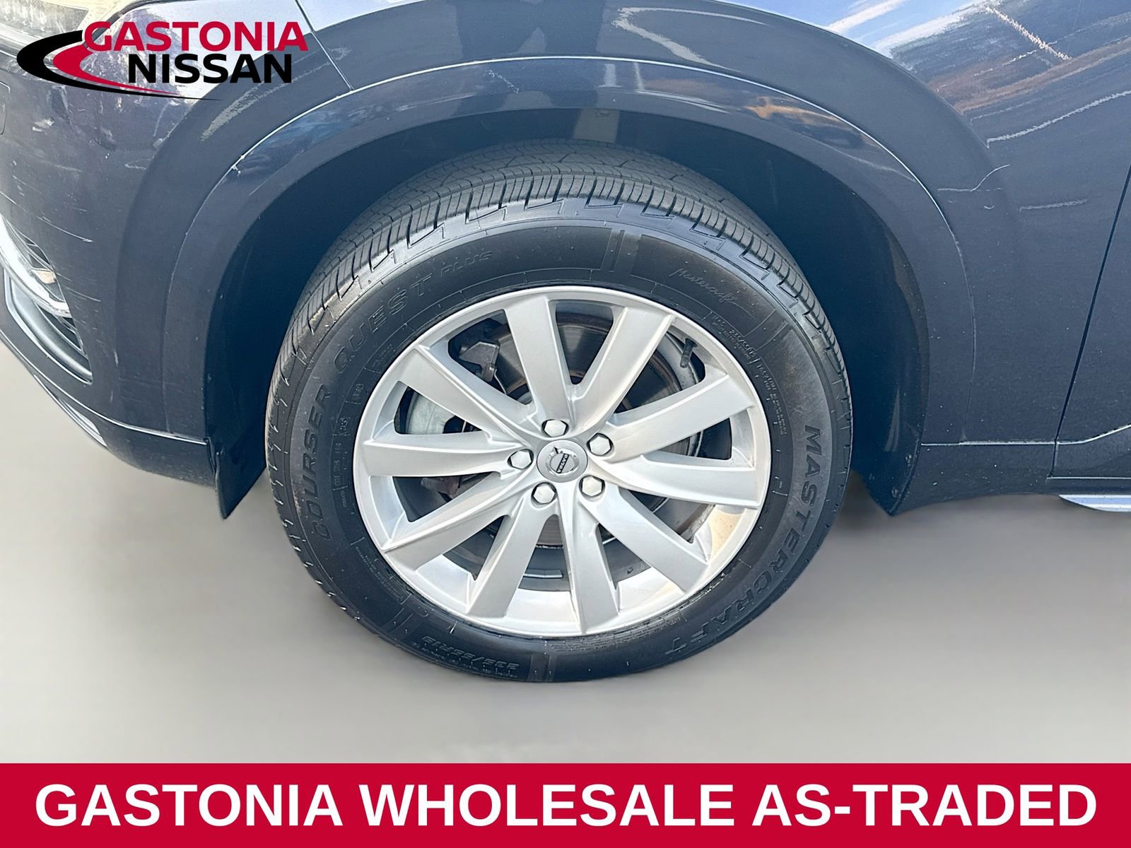 Used 2016 Volvo XC90 T6 Momentum w/ Momentum Plus Package image 32