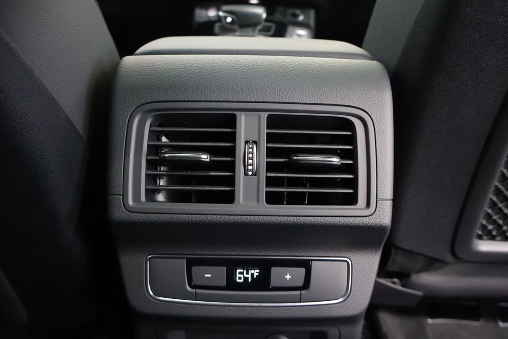 Used 2023 Audi Q5 2.0T Premium w/ Convenience Package image 25