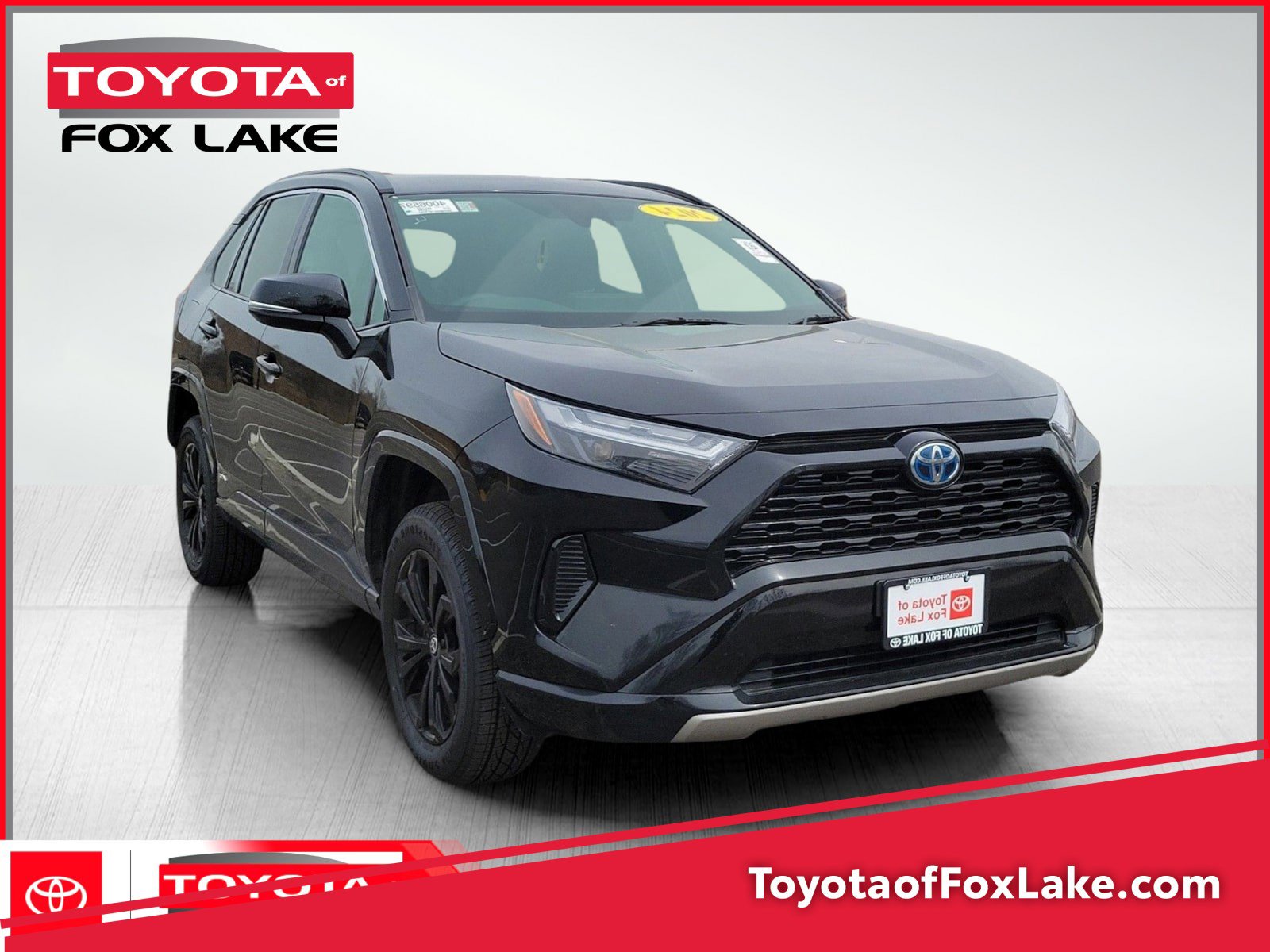 Used 2024 Toyota RAV4 SE