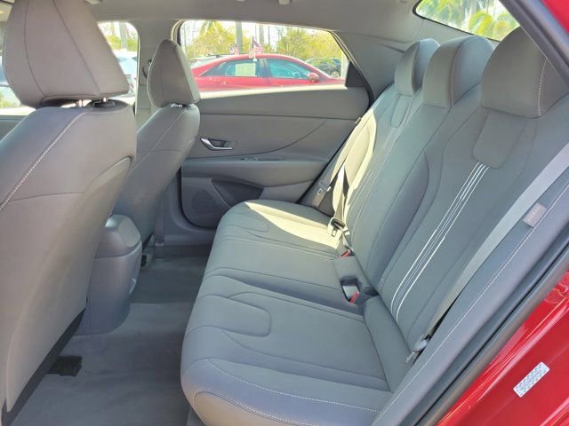 Certified 2024 Hyundai Elantra SEL FWD image 7