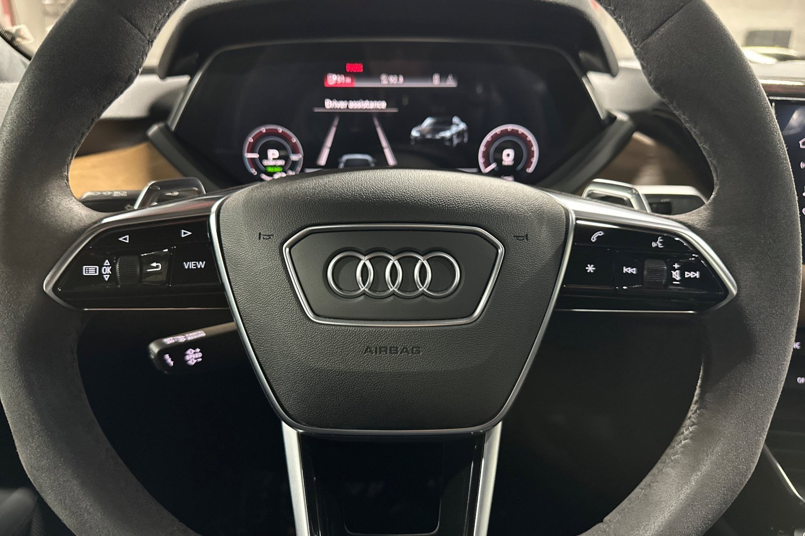 Used 2022 Audi e-tron GT Premium Plus image 21