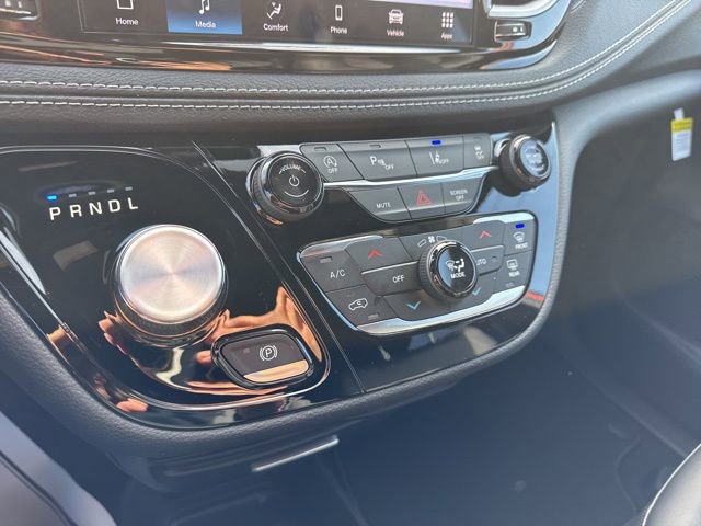 New 2026 Chrysler Pacifica Select image 20