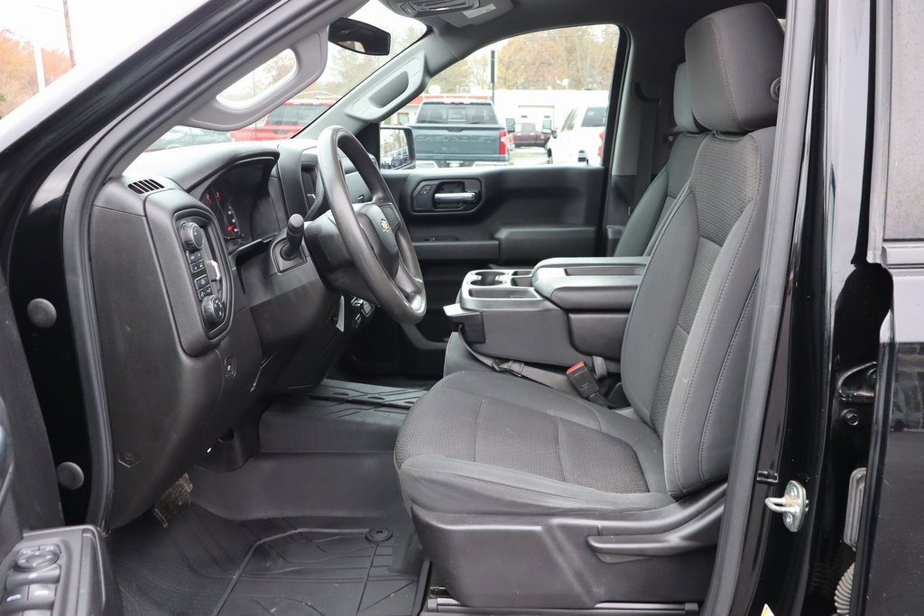 Used 2021 Chevrolet Silverado 1500 Custom image 3
