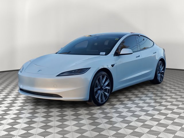 Used 2025 Tesla Model 3 Long Range image 3