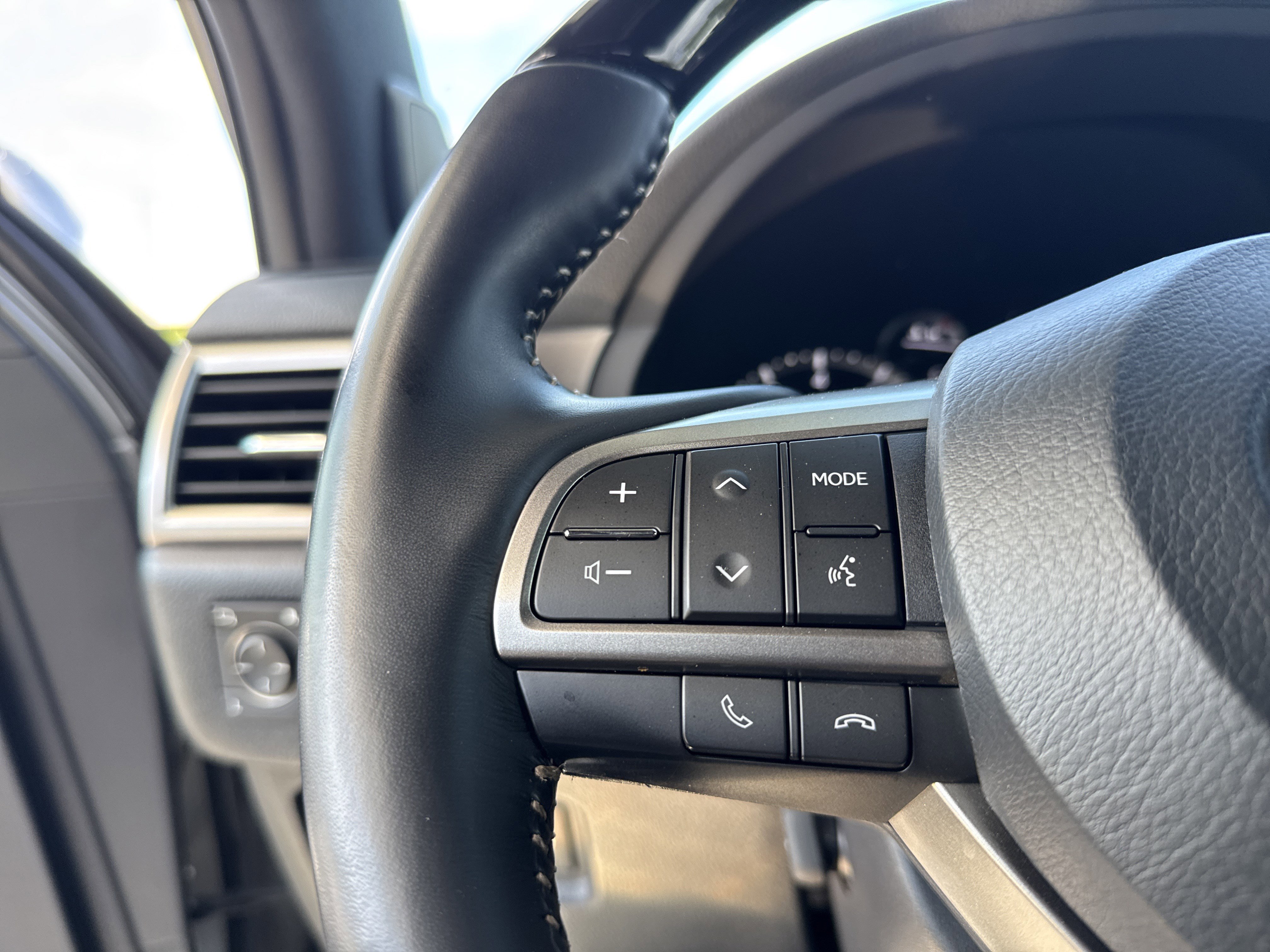 Used 2023 Lexus GX 460 Premium w/ Accessory Package AWD/4WD image 20