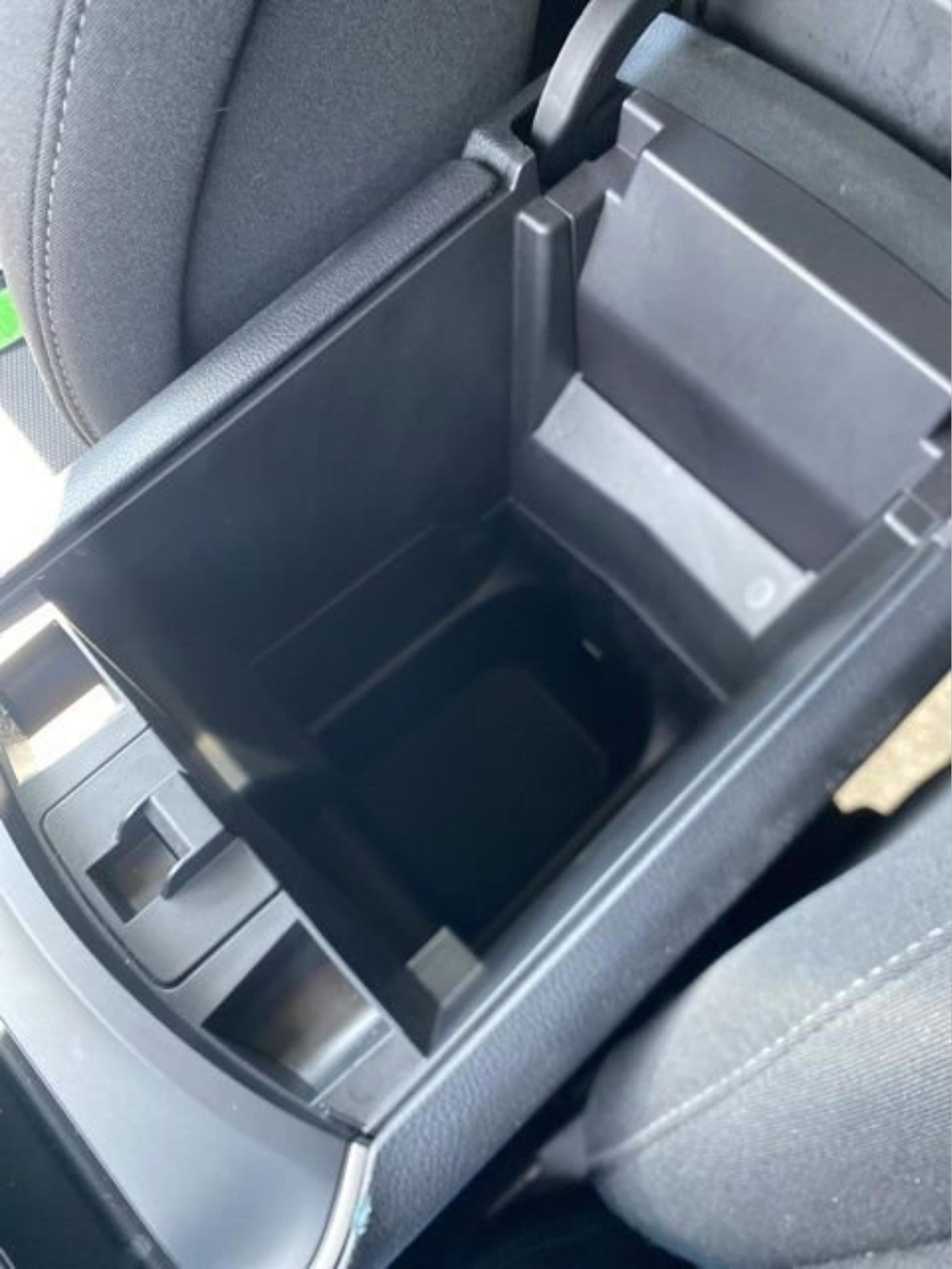 Used 2024 Ford Edge SE w/ Black Appearance Package AWD/4WD image 24