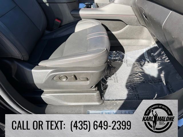 Used 2023 Chevrolet Suburban RST w/ Sport Performance Package image 40
