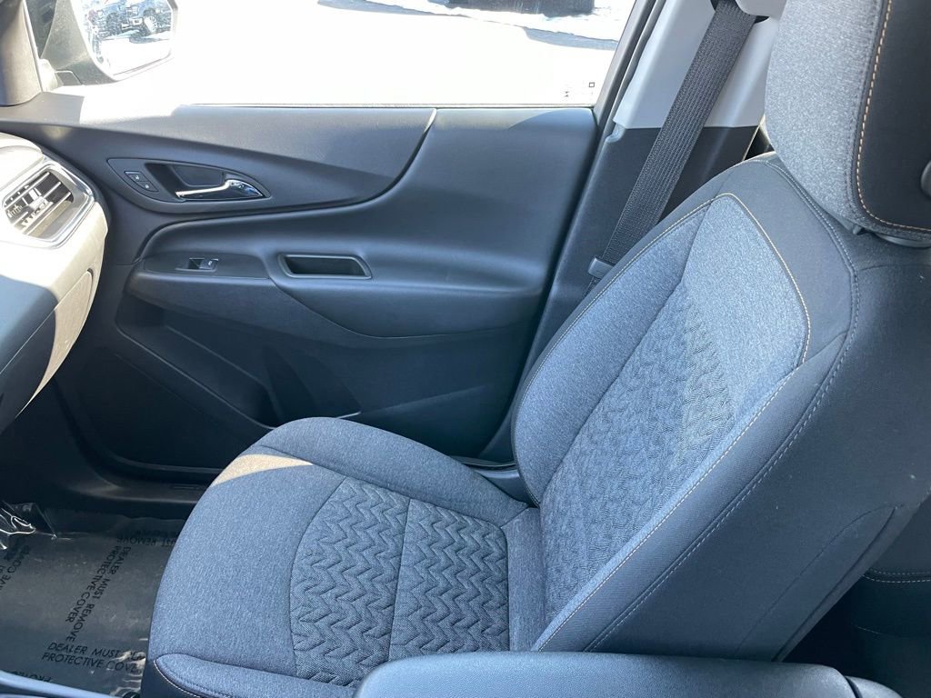 Used 2024 Chevrolet Equinox LT AWD/4WD image 19