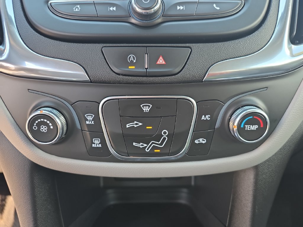 Used 2023 Chevrolet Equinox LS AWD/4WD image 18