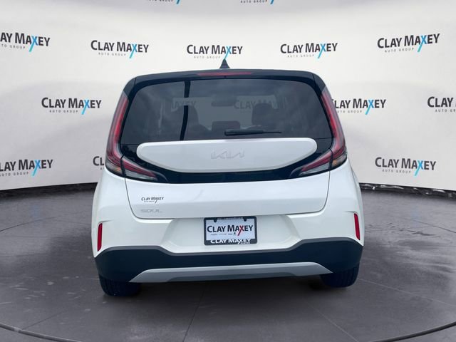 Used 2023 Kia Soul LX w/ LX Technology Package image 4