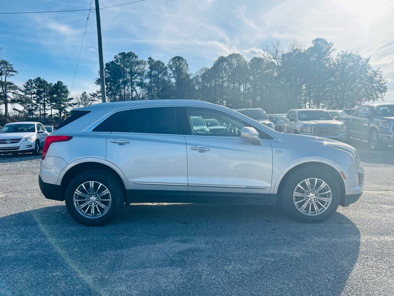 Used 2017 Cadillac XT5 Luxury image 8