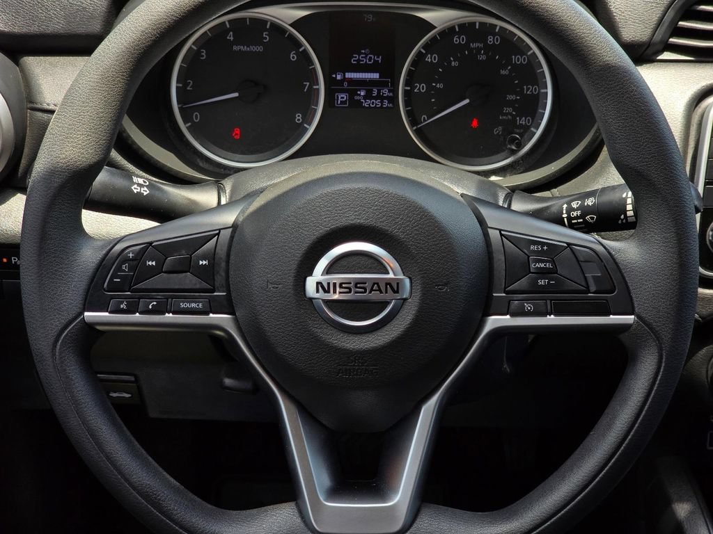 Used 2021 Nissan Versa S FWD image 14