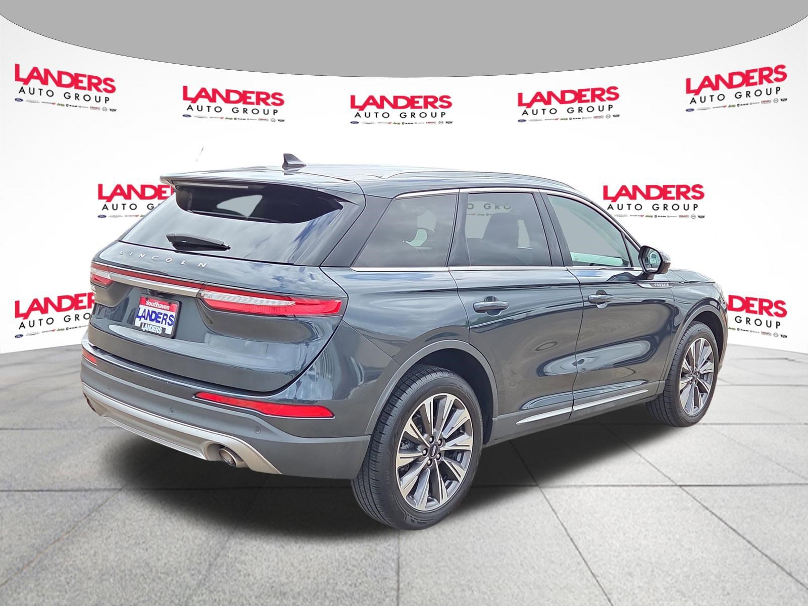 Used 2022 Lincoln Corsair Reserve FWD image 3