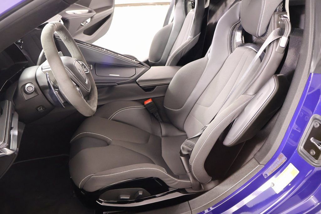 Used 2025 Chevrolet Corvette Stingray Coupe w/ 1LT image 12