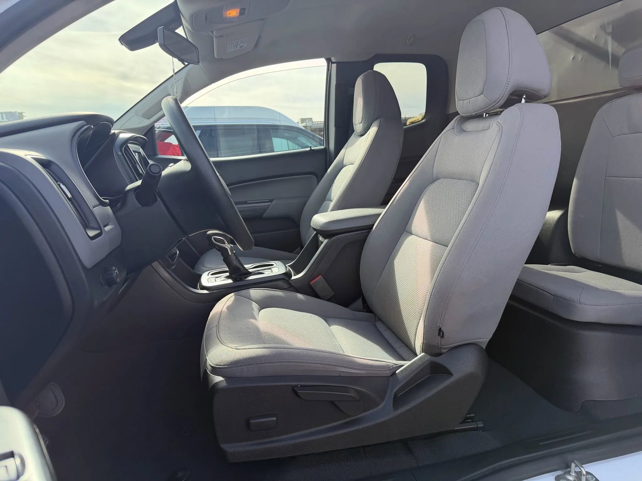 Used 2022 Chevrolet Colorado W/T w/ WT Convenience Package image 11