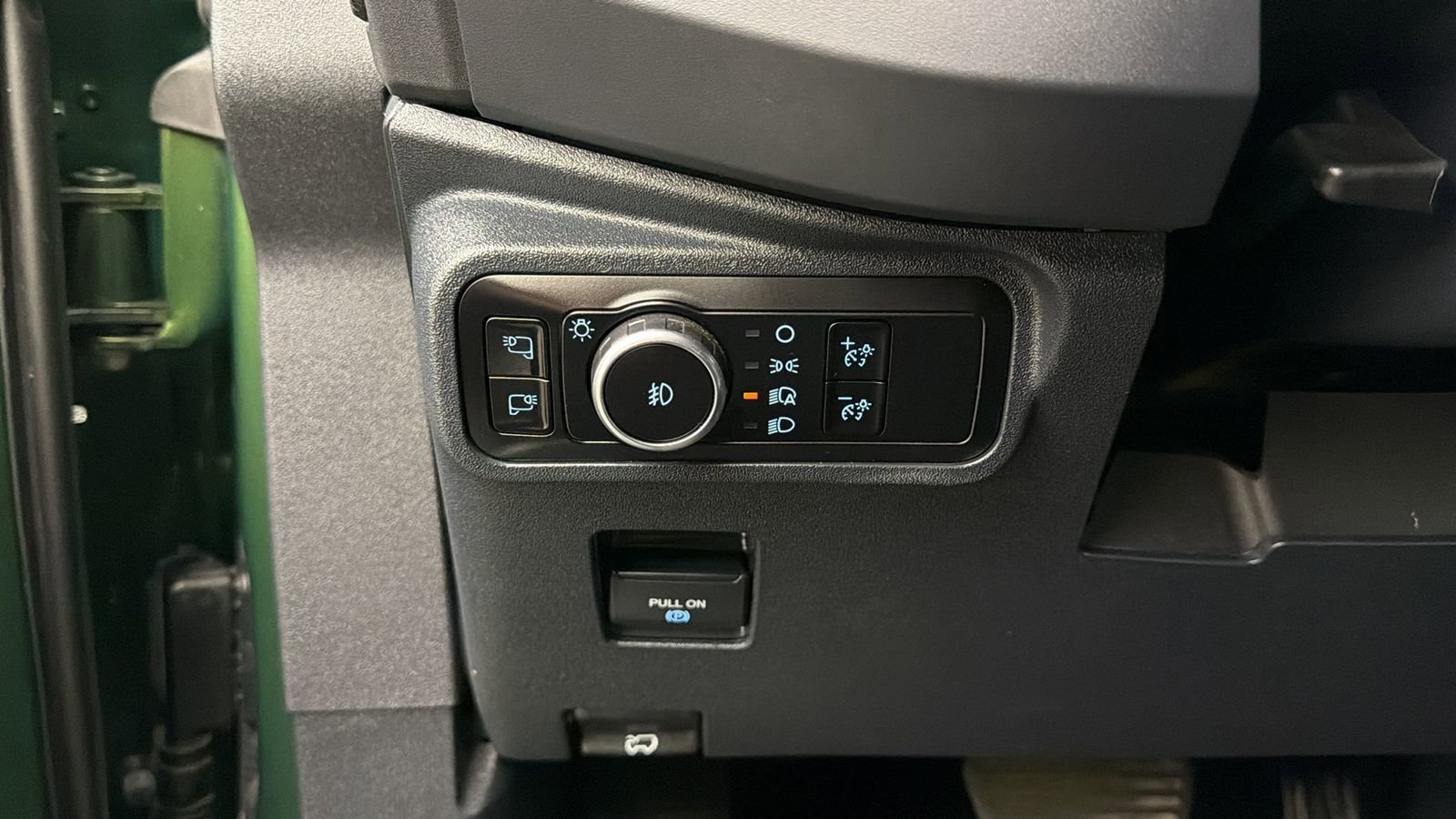 Used 2025 Ford Bronco Badlands image 27