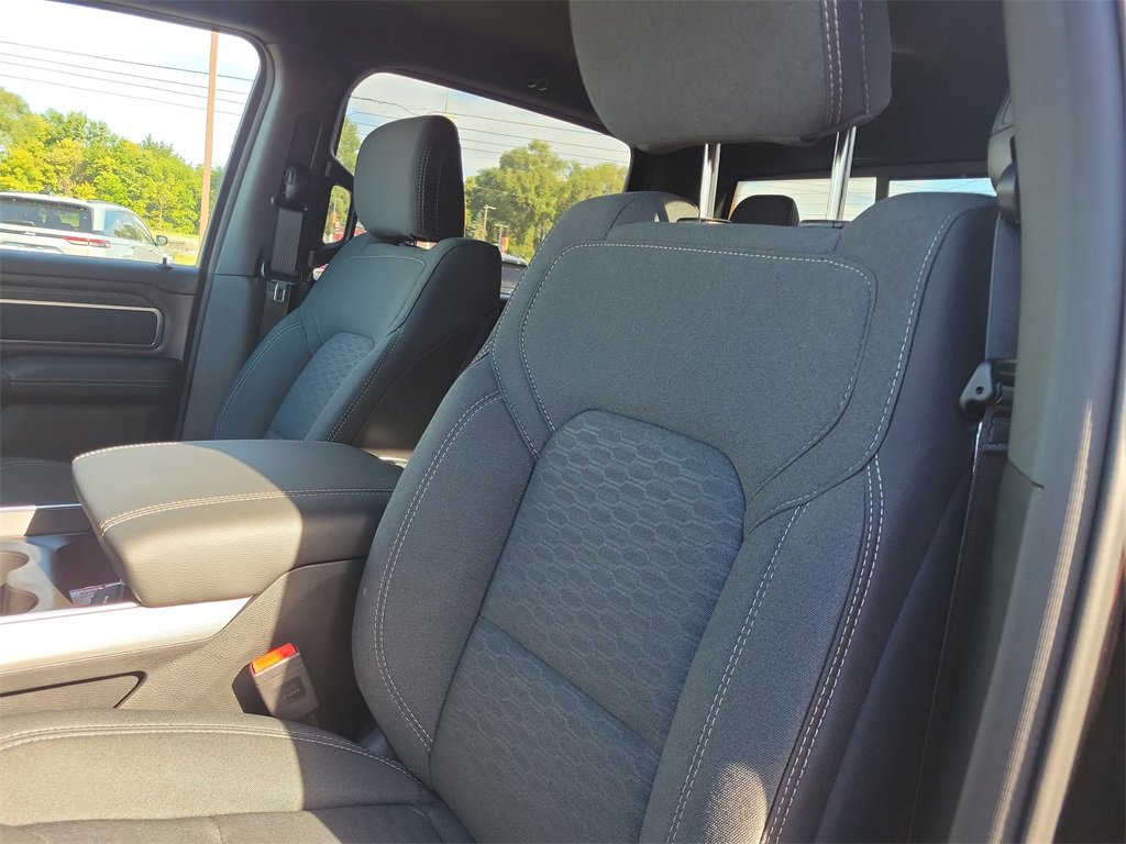 New 2026 RAM 1500 4x4 Crew Cab image 20