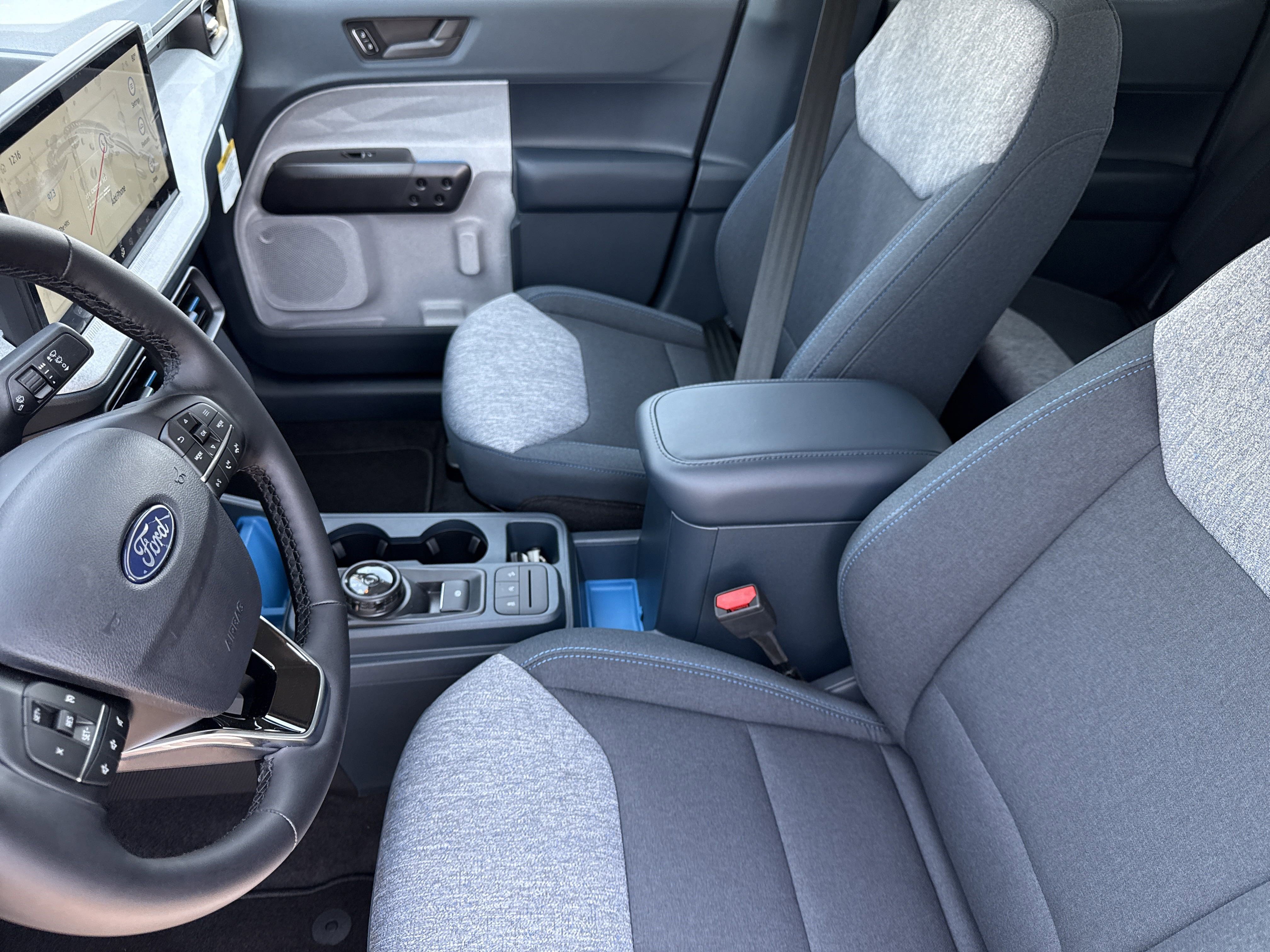 New 2025 Ford Maverick XLT w/ XLT Luxury Package image 12