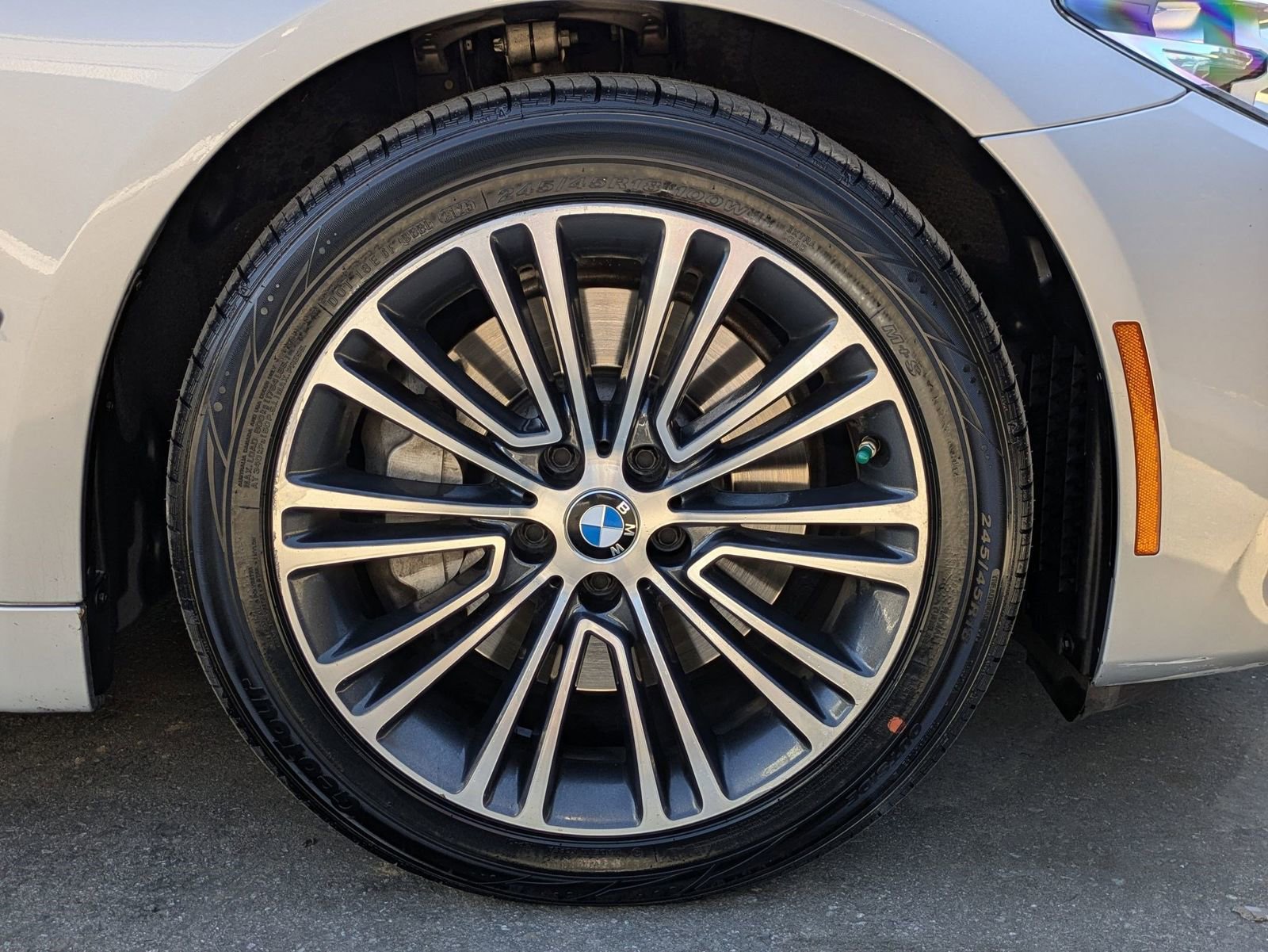 Used 2019 BMW 530i w/ Convenience Package image 27