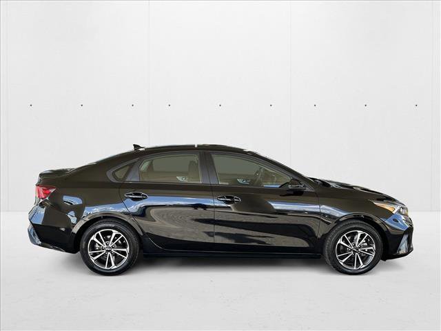 Used 2023 Kia Forte LXS image 4