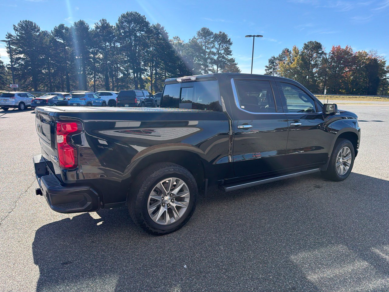 Used 2021 Chevrolet Silverado 1500 High Country w/ Safety Package II AWD/4WD image 8
