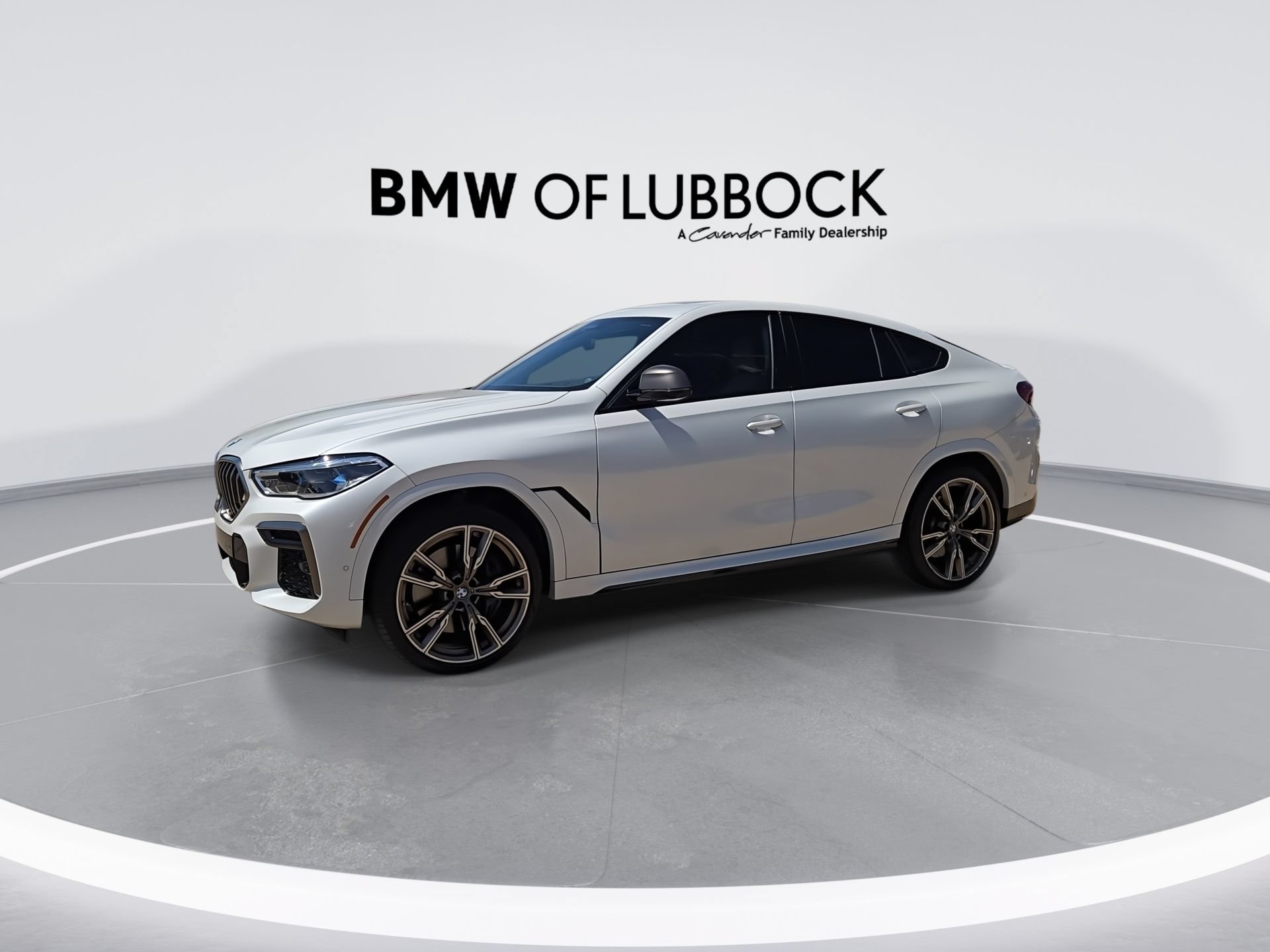 Used 2022 BMW X6 M50i w/ Executive Package AWD/4WD image 5