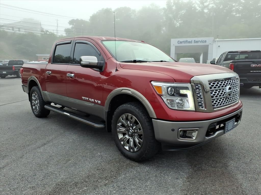 Used 2018 Nissan Titan Platinum Reserve w/ Platinum Utility Package AWD/4WD image 9