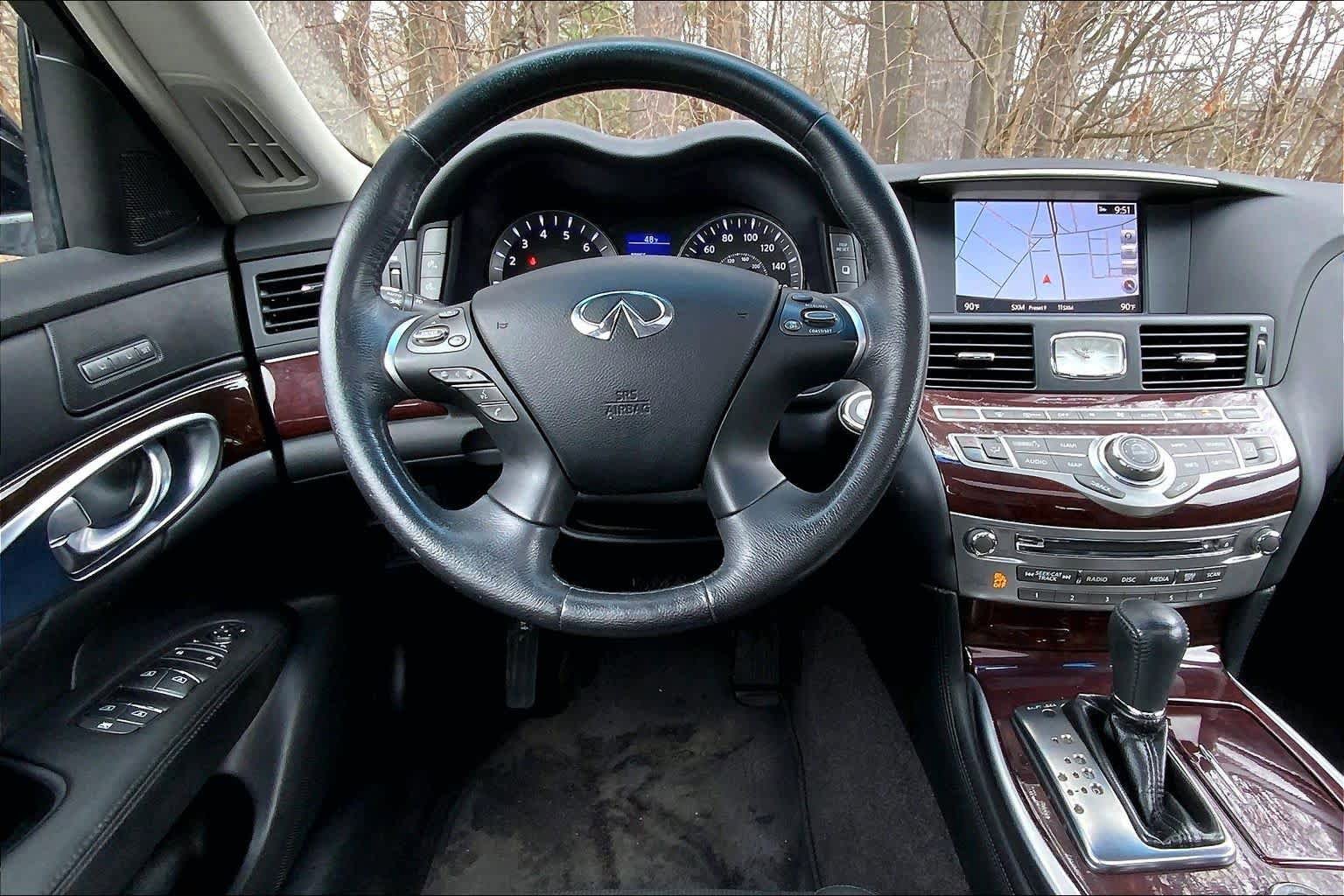 Used 2019 INFINITI Q70 L 3.7 AWD/4WD image 6