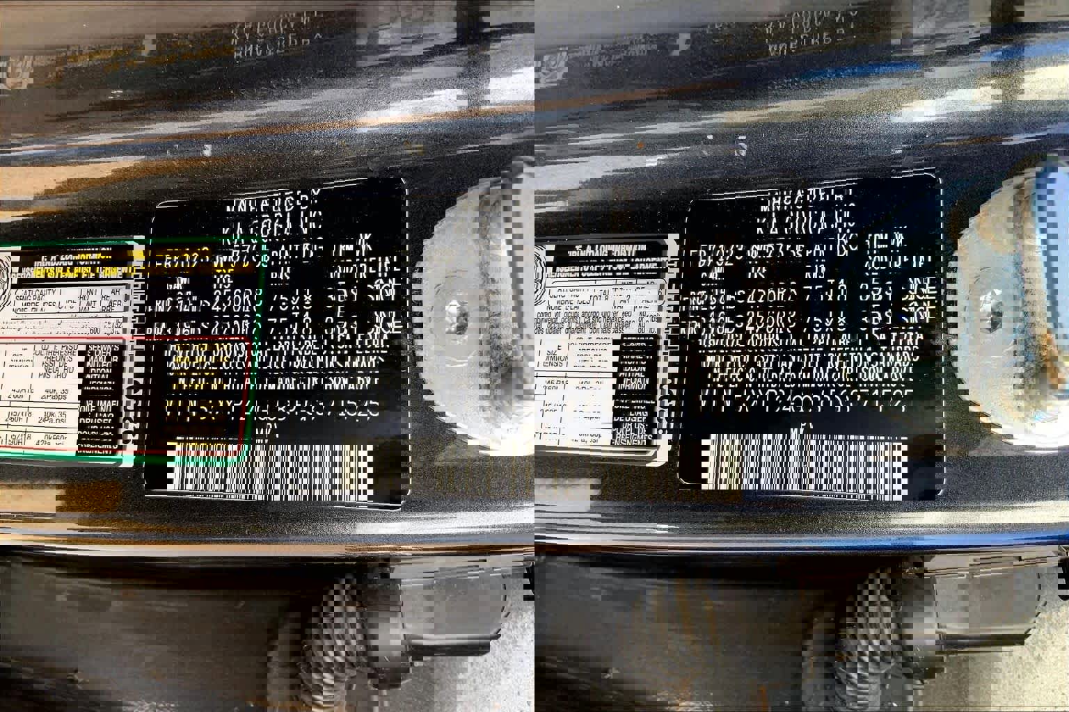 Used 2023 Kia Telluride LX image 31