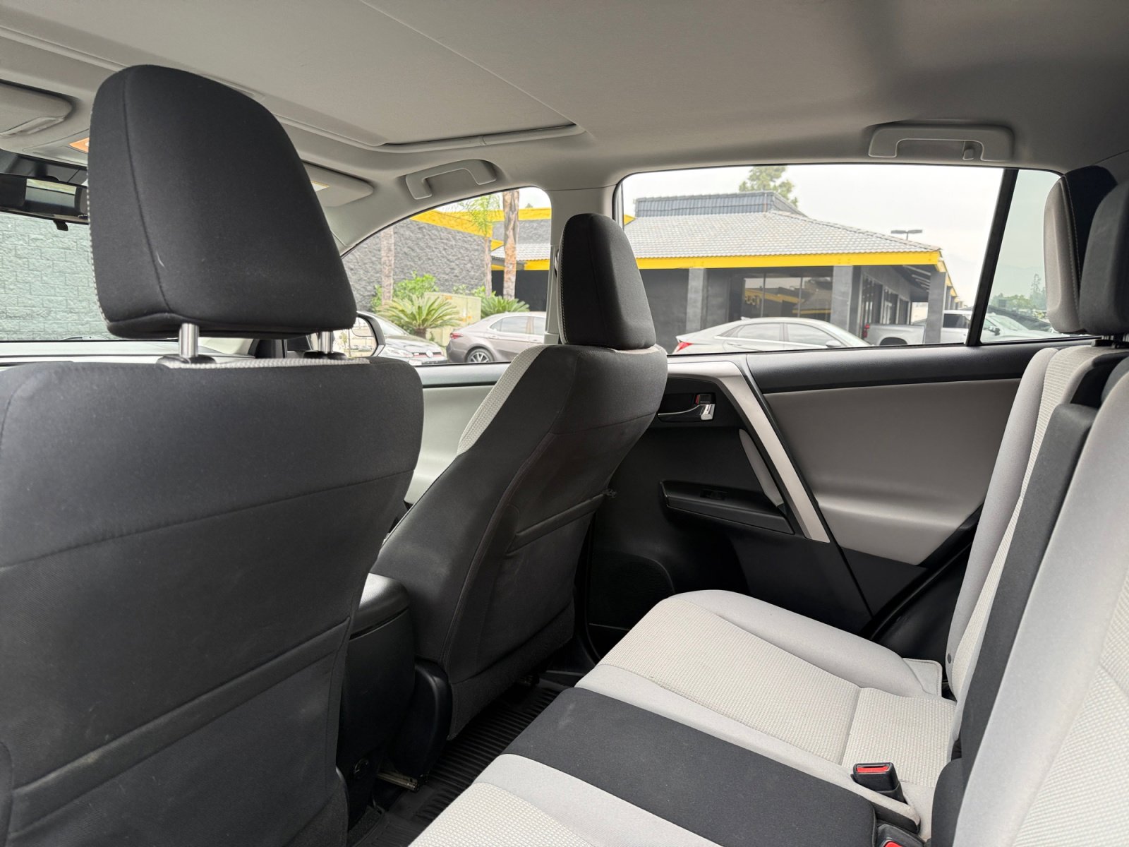 Used 2017 Toyota RAV4 XLE image 16