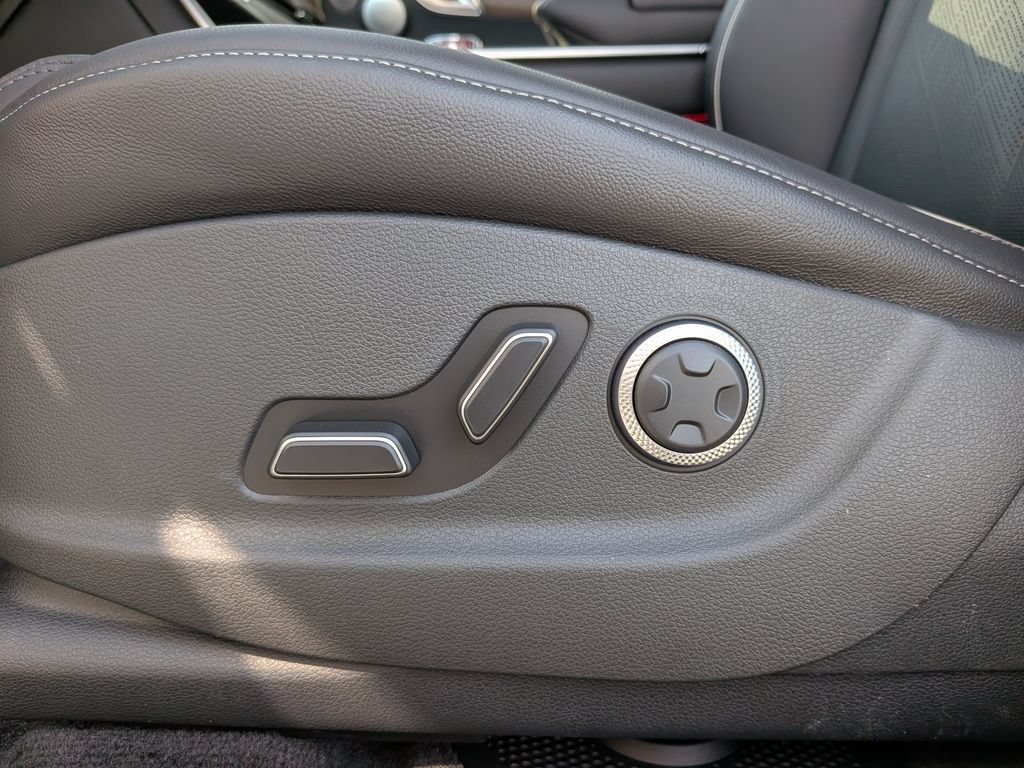New 2026 Genesis GV80 2.5T Advanced AWD/4WD image 14
