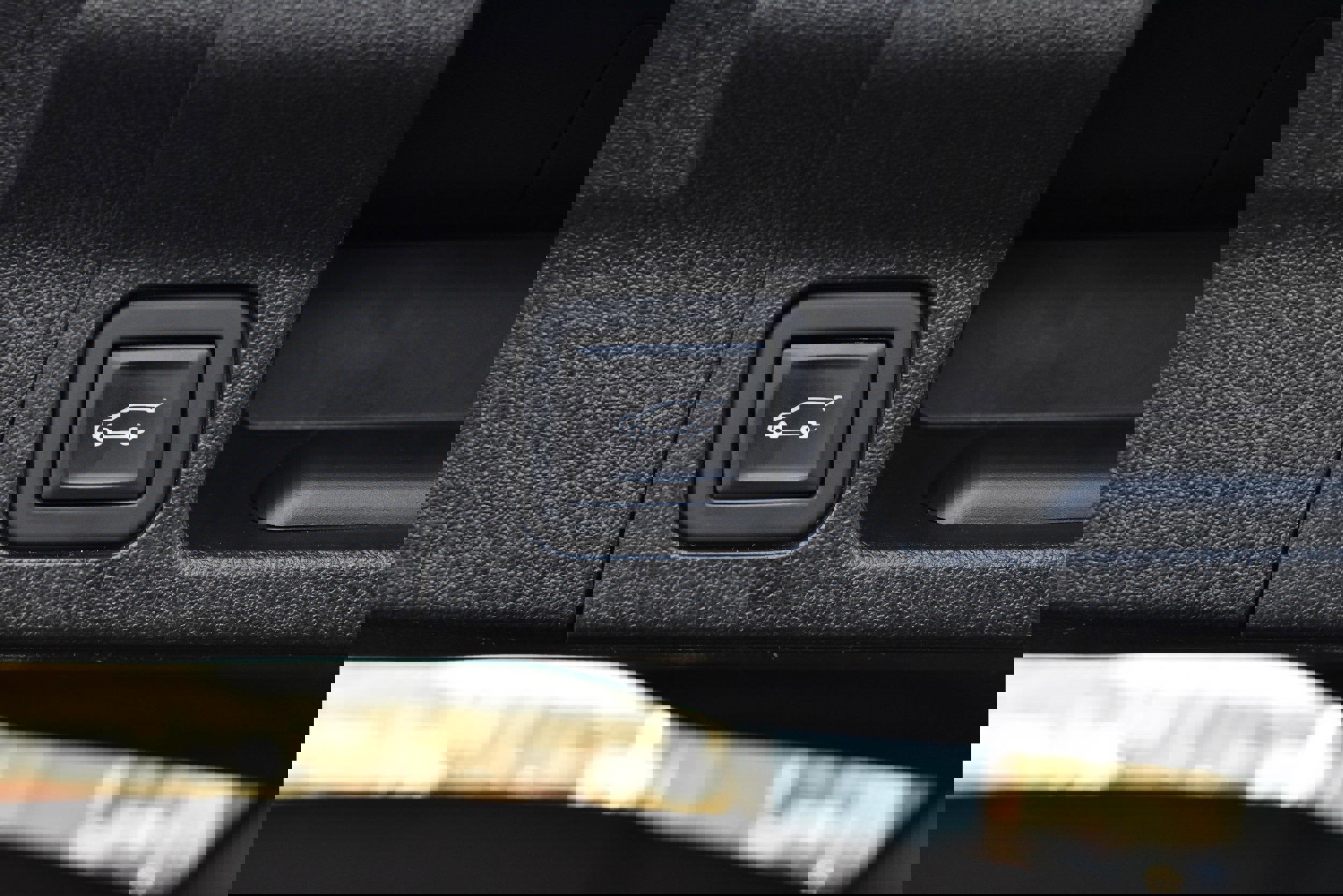 Used 2023 GMC Acadia SLT image 11