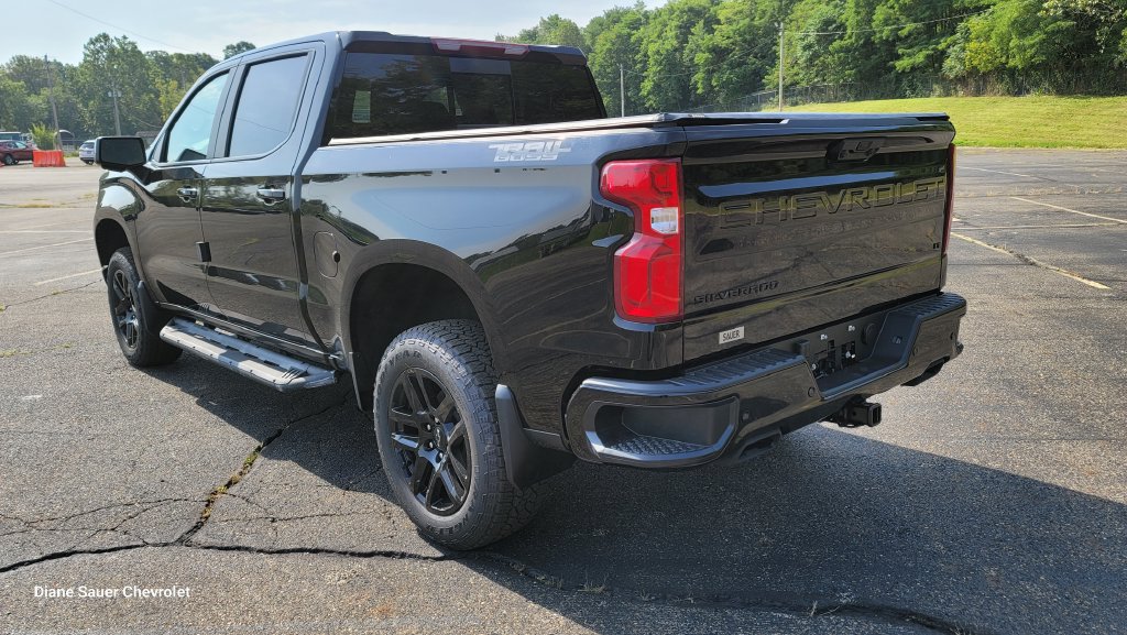 New 2026 Chevrolet Silverado 1500 LT Trail Boss w/ LT Trail Boss Premium Package AWD/4WD image 9