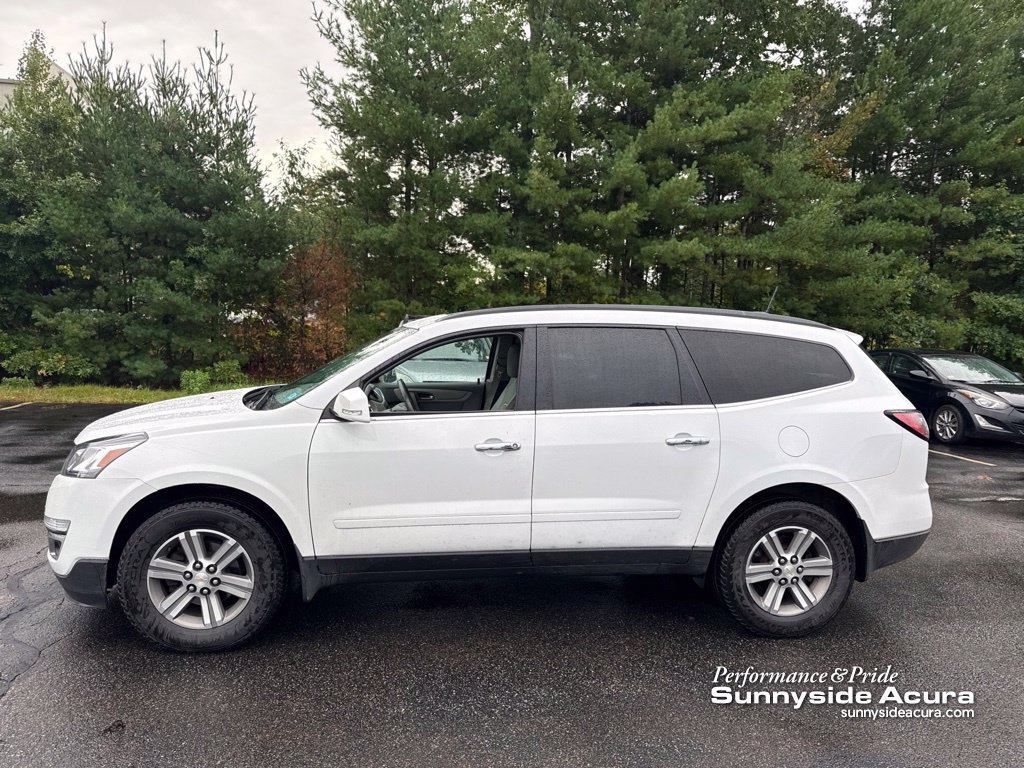 Used 2017 Chevrolet Traverse LT