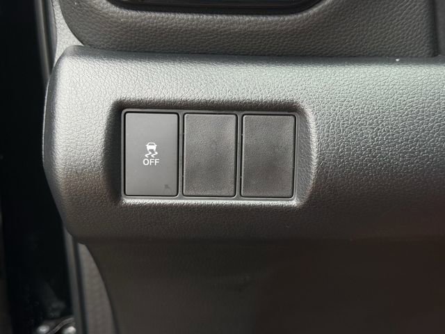 Used 2025 Honda Pilot Sport image 25