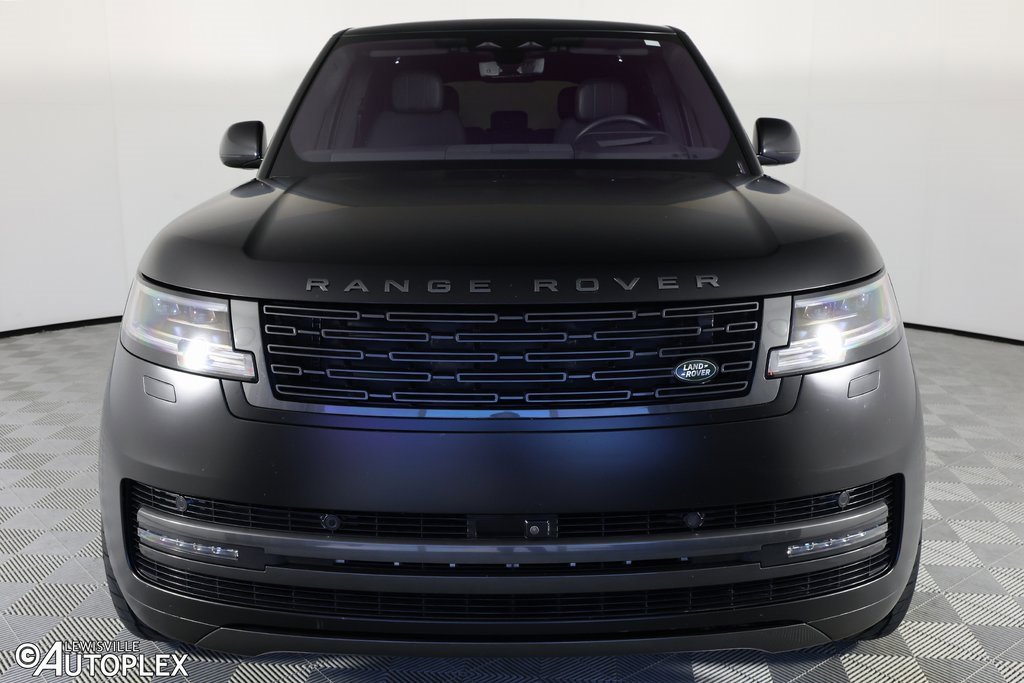 Used 2023 Land Rover Range Rover SE image 2