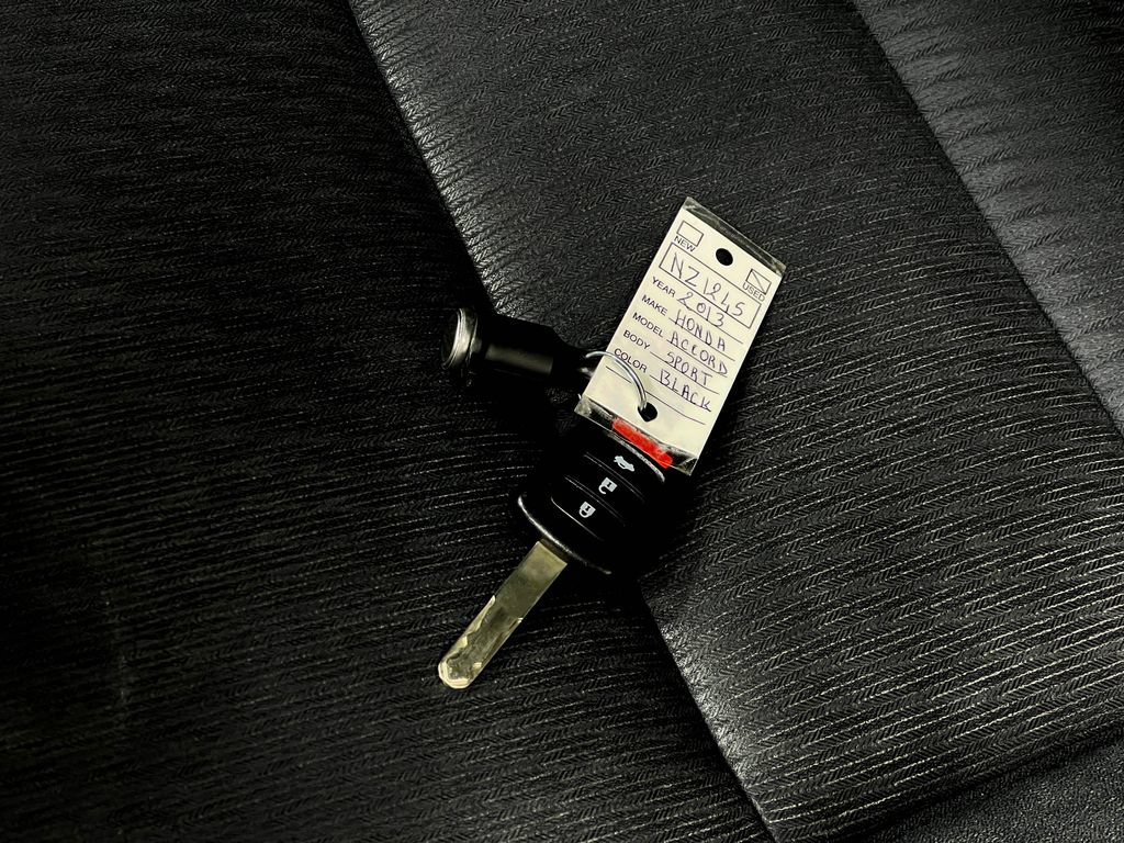 Used 2013 Honda Accord Sport image 36