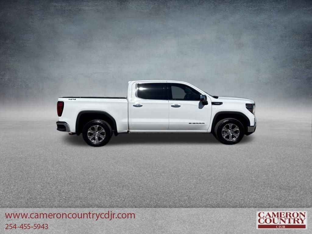 Used 2022 GMC Sierra 1500 SLT w/ SLT Convenience Package image 2