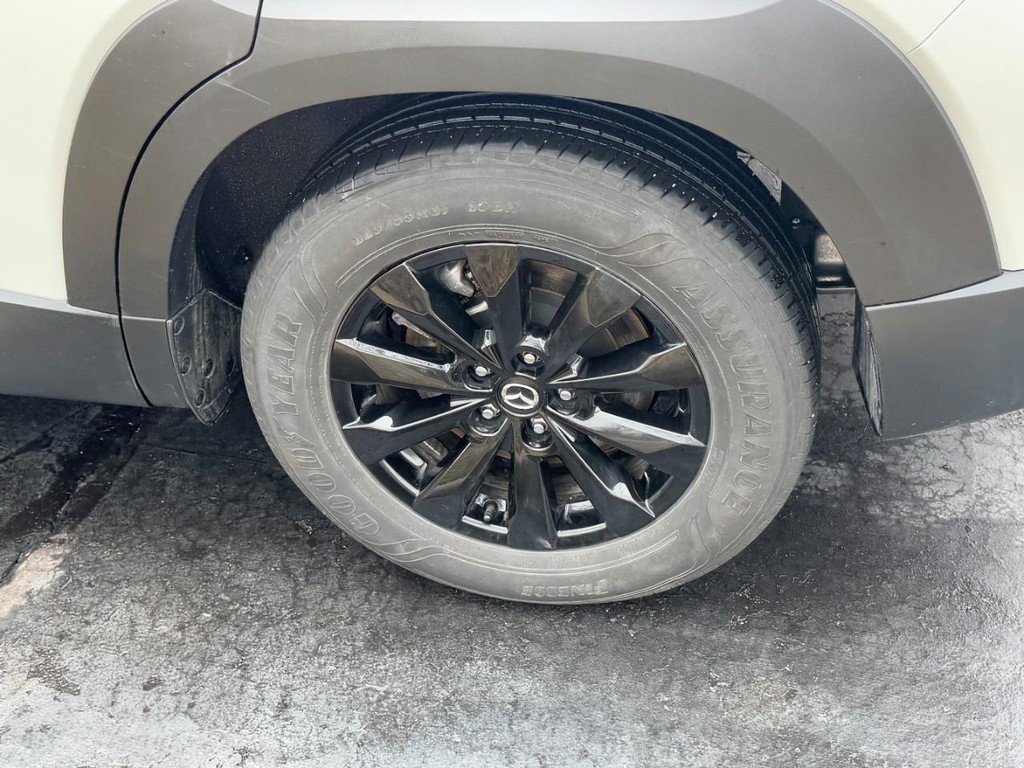 Used 2025 MAZDA CX-50 AWD 2.5 S w/ Premium Package image 5