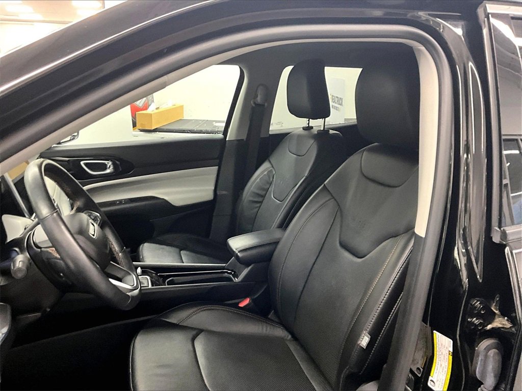 Used 2022 Jeep Compass Limited w/ Elite Group image 10