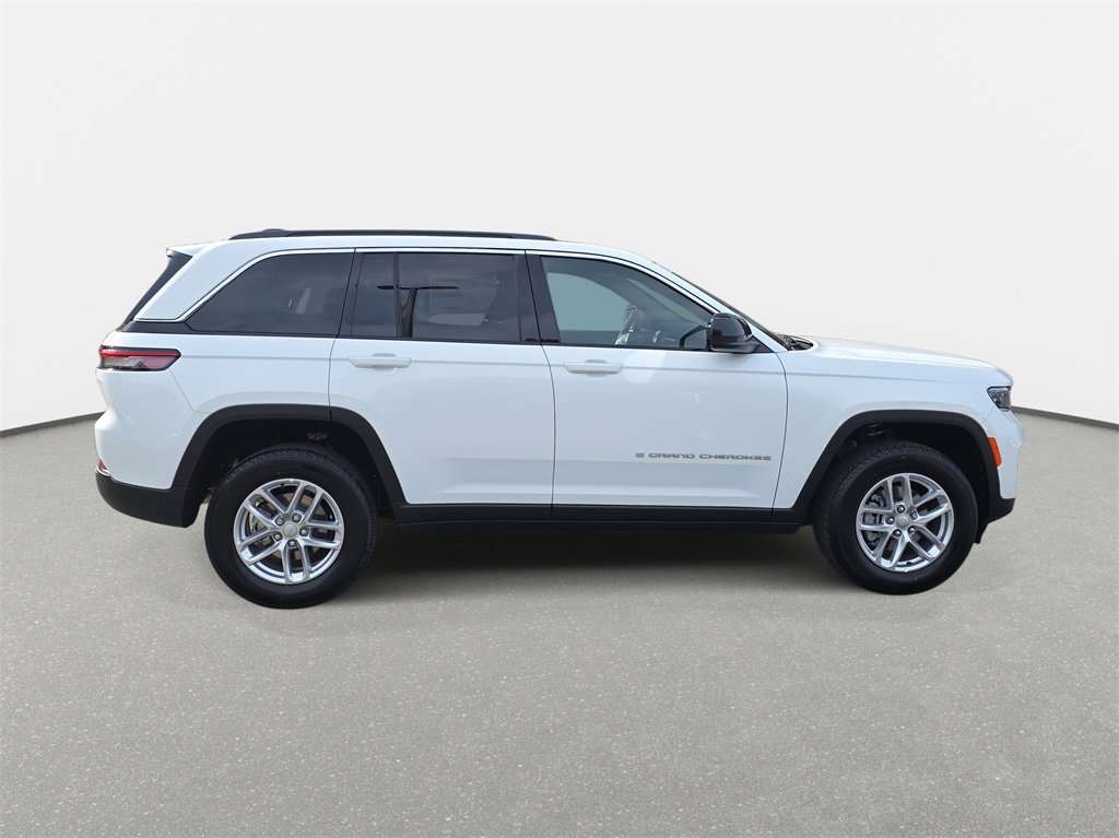New 2025 Jeep Grand Cherokee Laredo X image 4