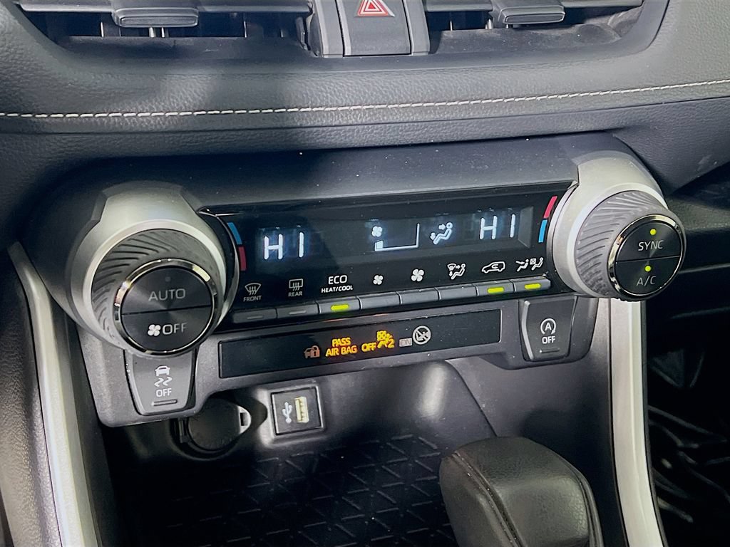 Certified 2025 Toyota RAV4 XLE AWD/4WD image 14