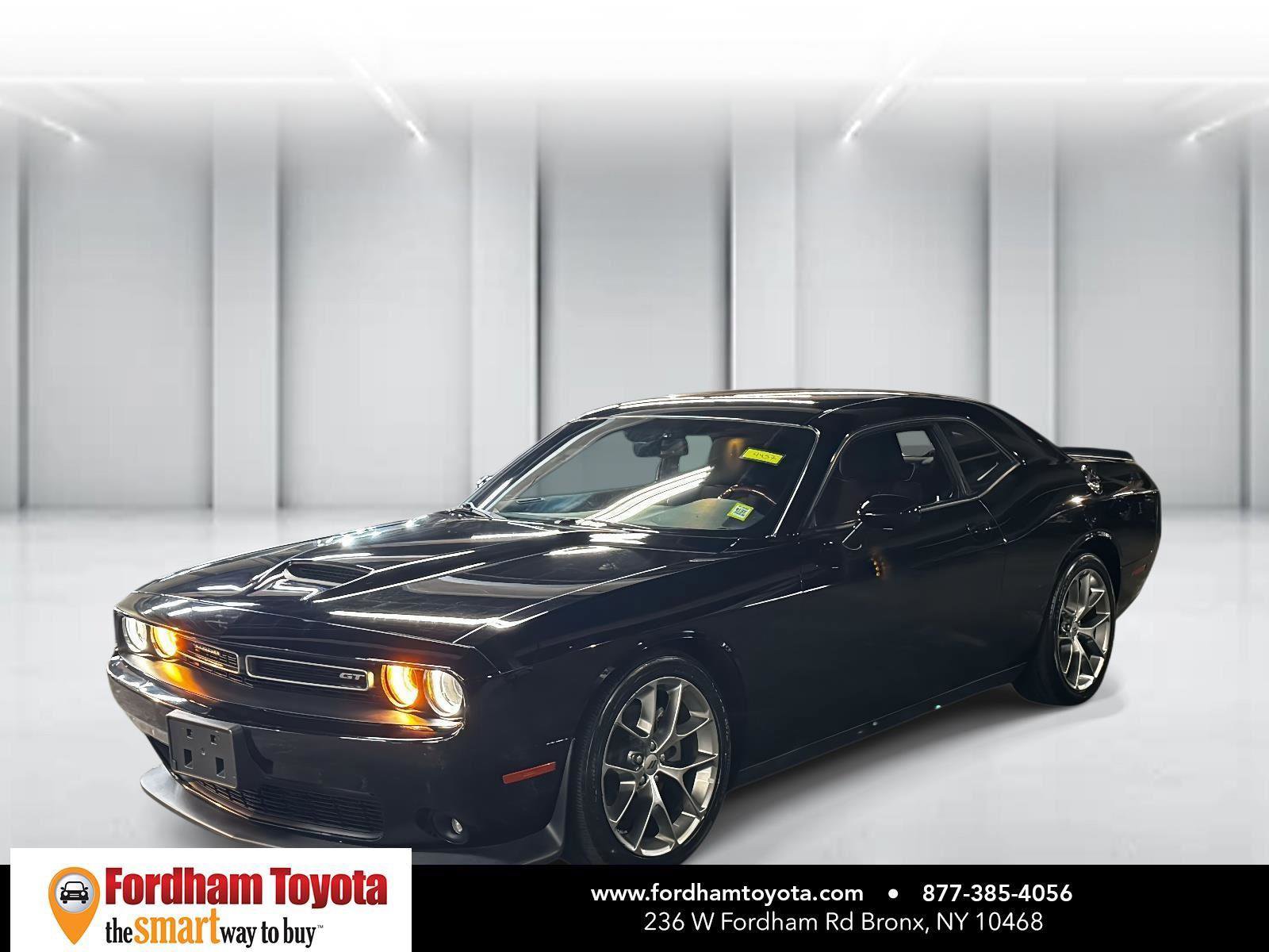 Used 2022 Dodge Challenger GT image 4