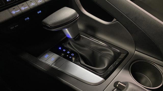 Certified 2023 Hyundai Elantra SEL FWD image 18