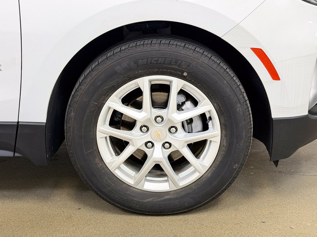 Used 2024 Chevrolet Equinox LT FWD image 4