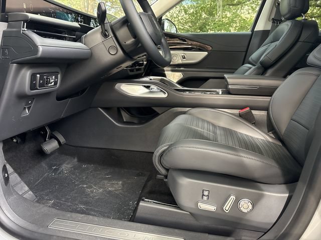 New 2026 Lincoln Nautilus Reserve AWD/4WD image 12