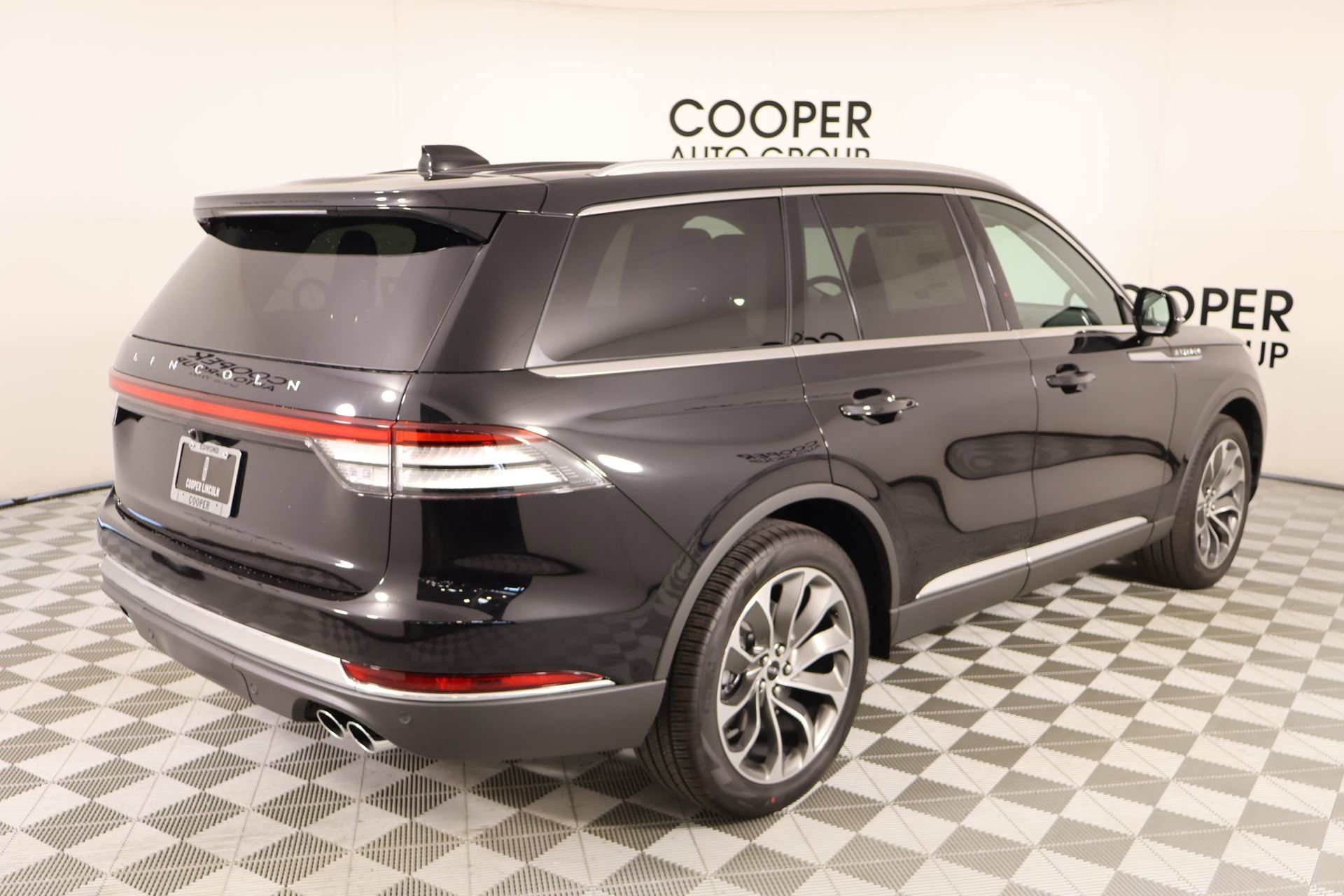New 2026 Lincoln Aviator AWD image 22